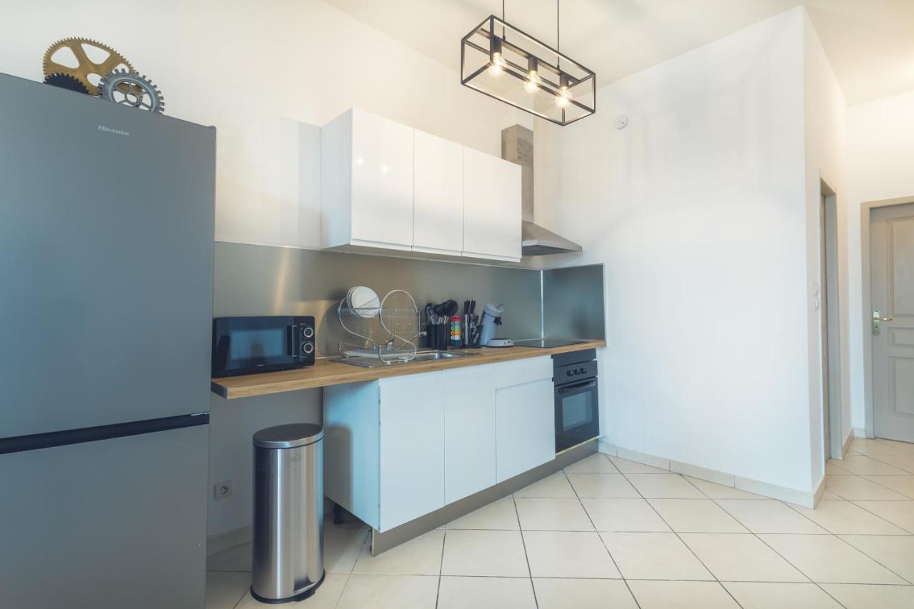 בזייה Appartement Tout Equipe Pour 6 Personnes A 15Min Des Plages מראה חיצוני תמונה