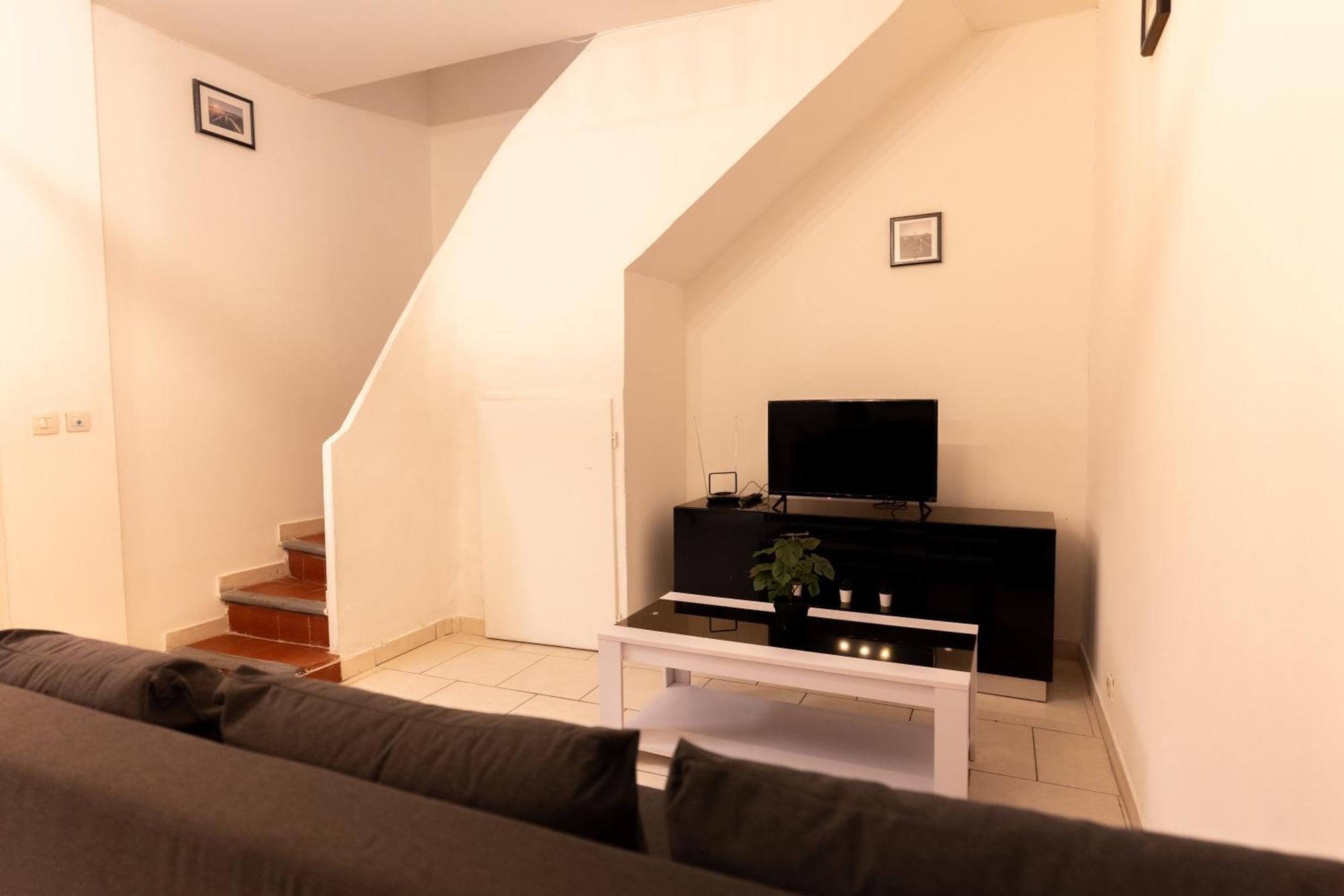 בזייה Appartement Tout Equipe Pour 6 Personnes A 15Min Des Plages מראה חיצוני תמונה